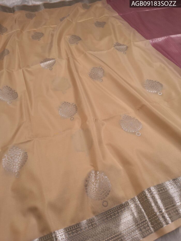 Elegant Beige Soft Silk Saree with Silver Zari Border and Pink Pallu - Image 2