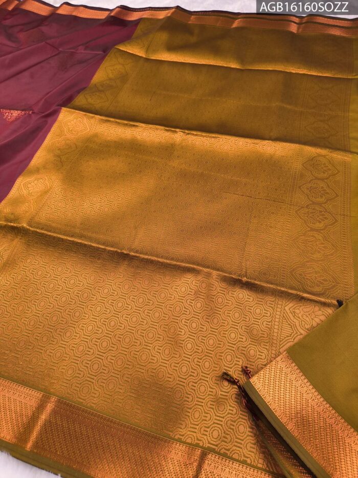 Maroon Soft Silk Saree with Rich Zari Border and Golden Pallu - Image 3