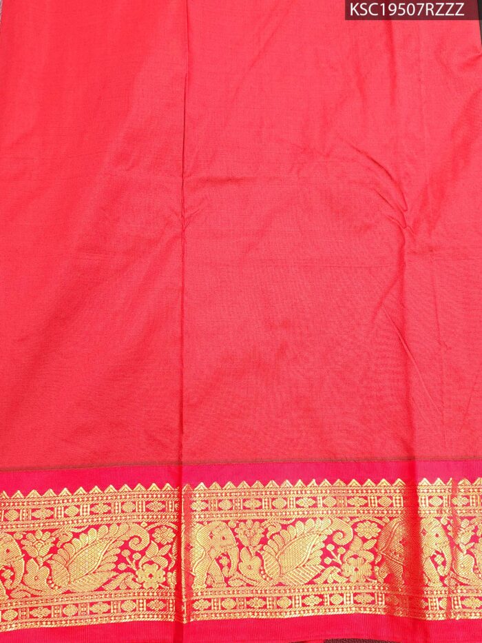 Black Blended Soft Silk Saree with Golden Motifs and Rich Zari Pallu - Image 2