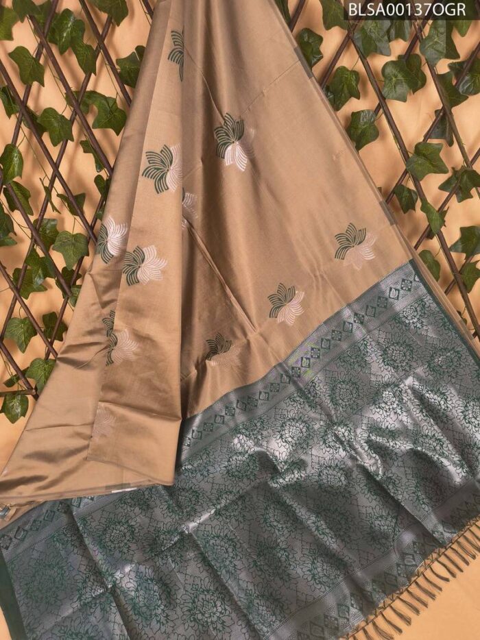 BLSA00137_MAIN_OGR-1.jpg Elegant Beige and Green Semi Soft Silk Saree with Floral Motifs and Rich Pallu - Image 1