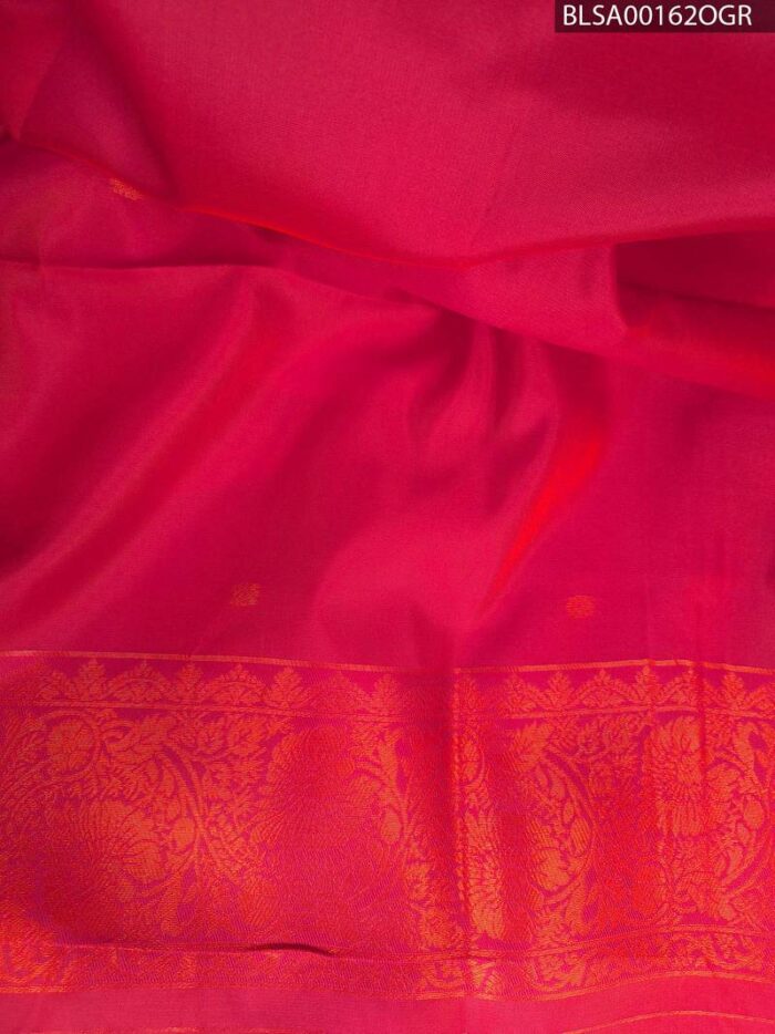 Bright Red Semi Soft Silk Saree with Royal Pallu and Intricate Border Designs - Image 2