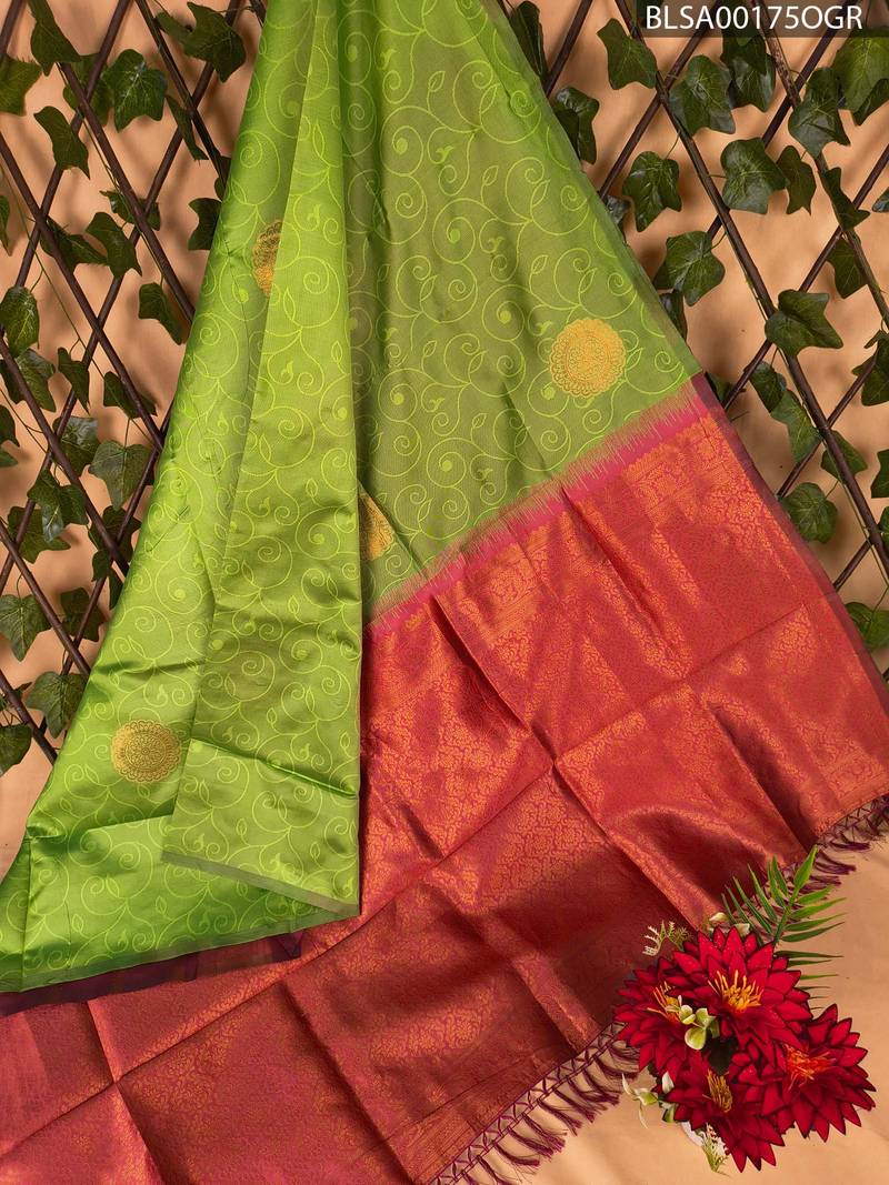 BLSA00175_MAIN_OGR-1.jpg Green and Red Semi Soft Silk Saree with Beautiful Spiral Patterns and Rich Border - Image 1